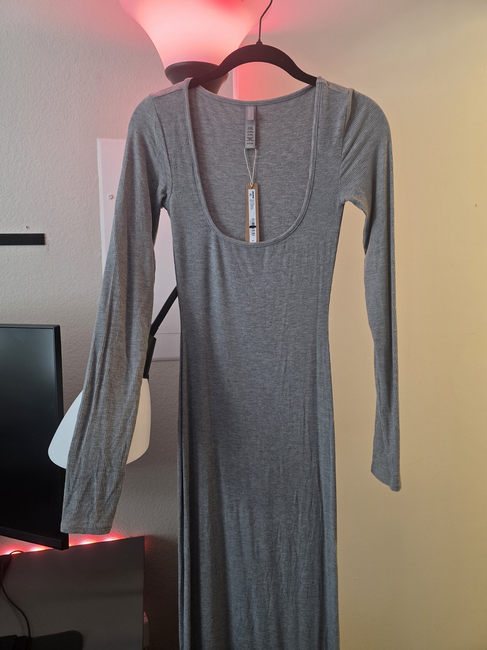 Long Sleeve Scoop Neck Maxi Dress in Gray - Picture 6 of 7